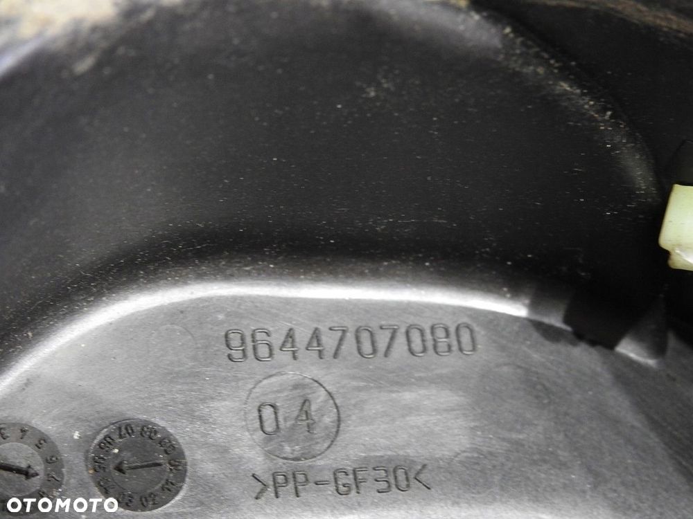 OSŁONA KIELICHA LEWY PRZÓD PEUGEOT 407 2.2 16V - 8