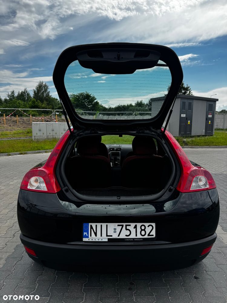 Volvo C30 2.0D Momentum - 21