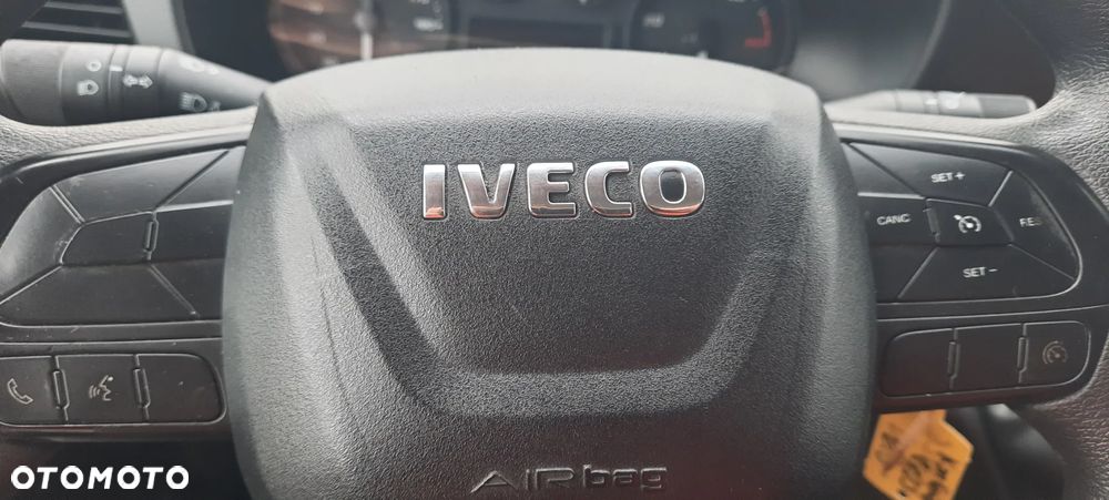 Iveco DAILY - 22