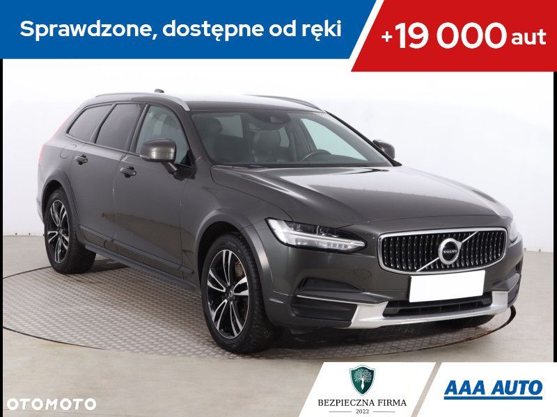 Volvo V90 Cross Country - 2