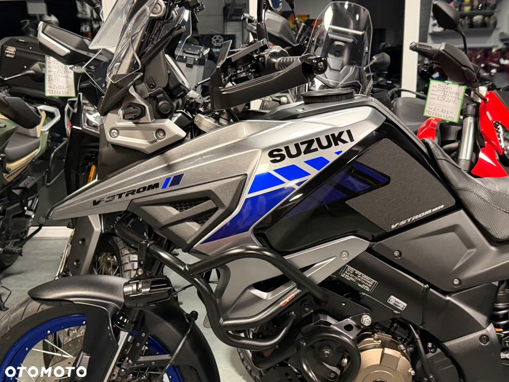 Suzuki V-STROM - 35