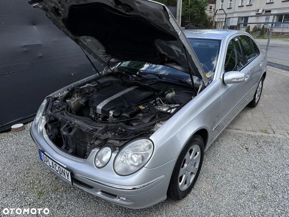 Mercedes-Benz Klasa E 240 Elegance - 19