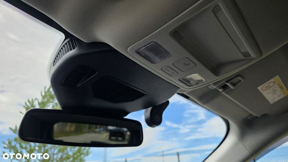 Ford Kuga - 18