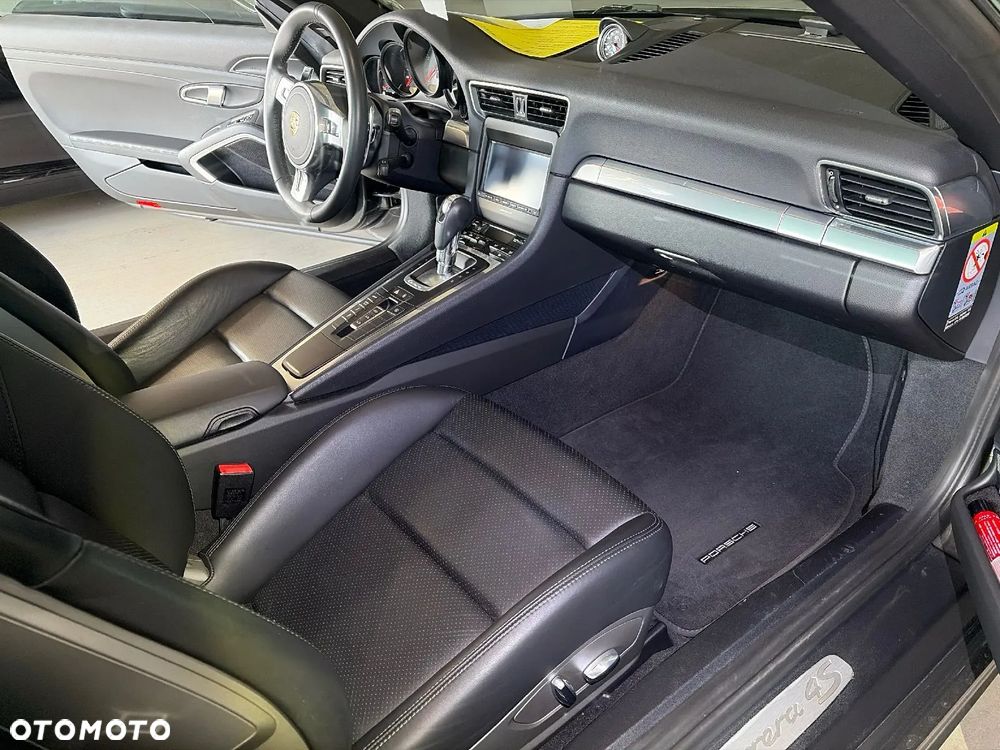 Porsche 911 Carrera 4S PDK - 13