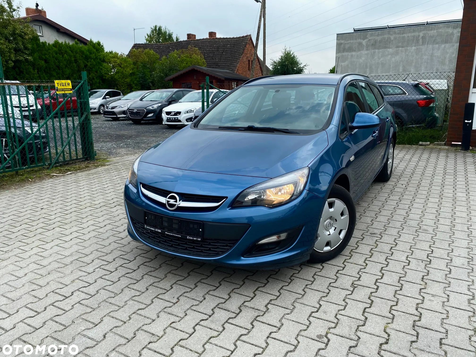 Opel Astra - 1