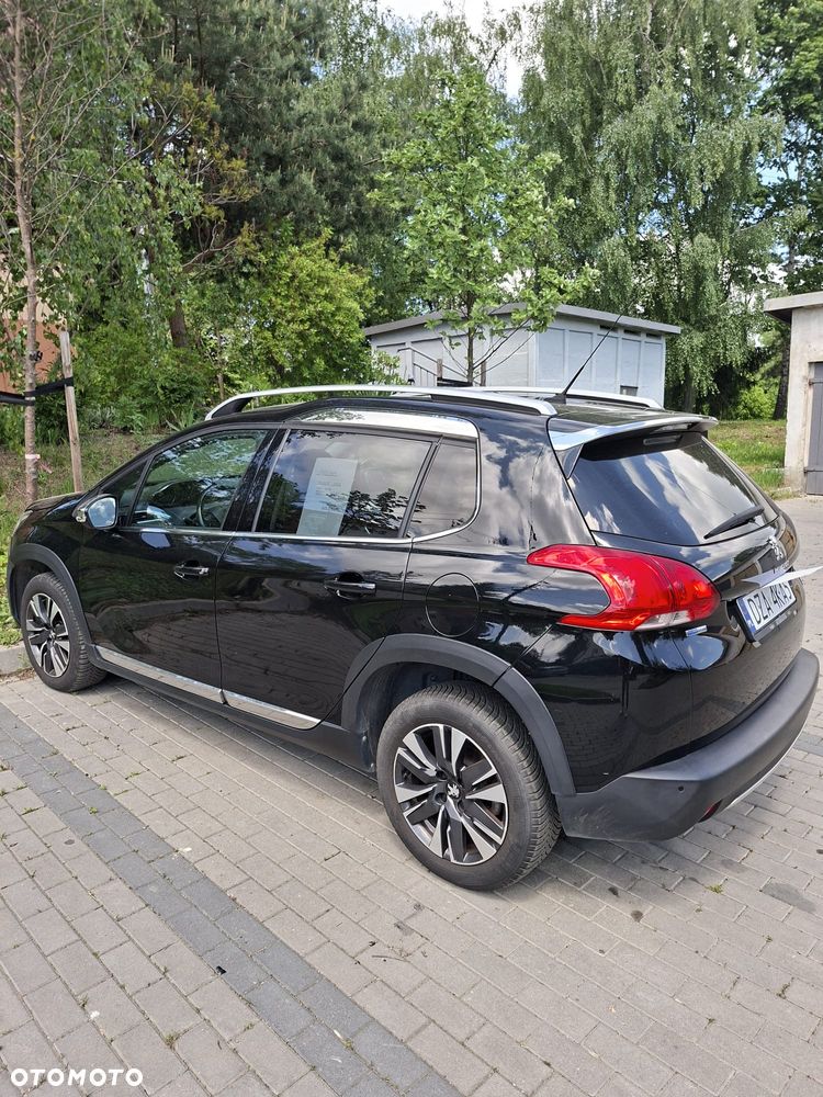 Peugeot 2008 1.2 Pure Tech Allure S&S EAT6 - 11