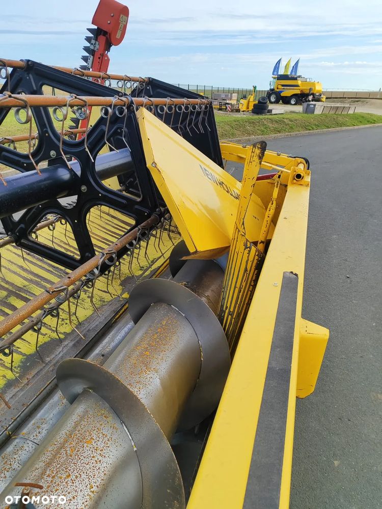 New Holland TX 66 2001R - 30