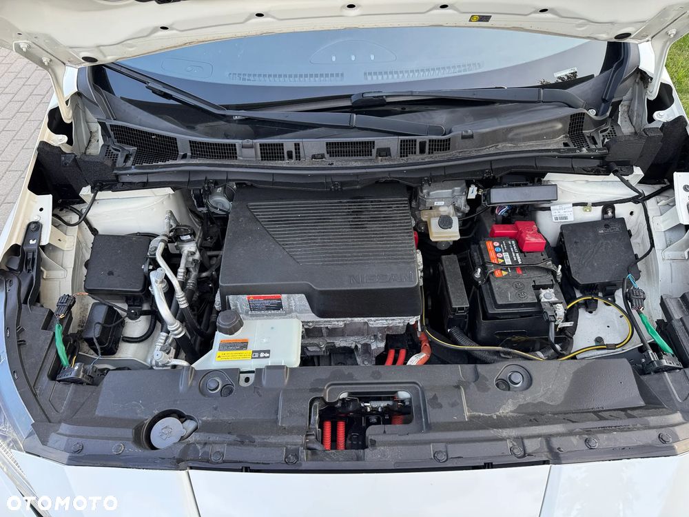 Nissan Leaf 40 kWh Acenta - 28