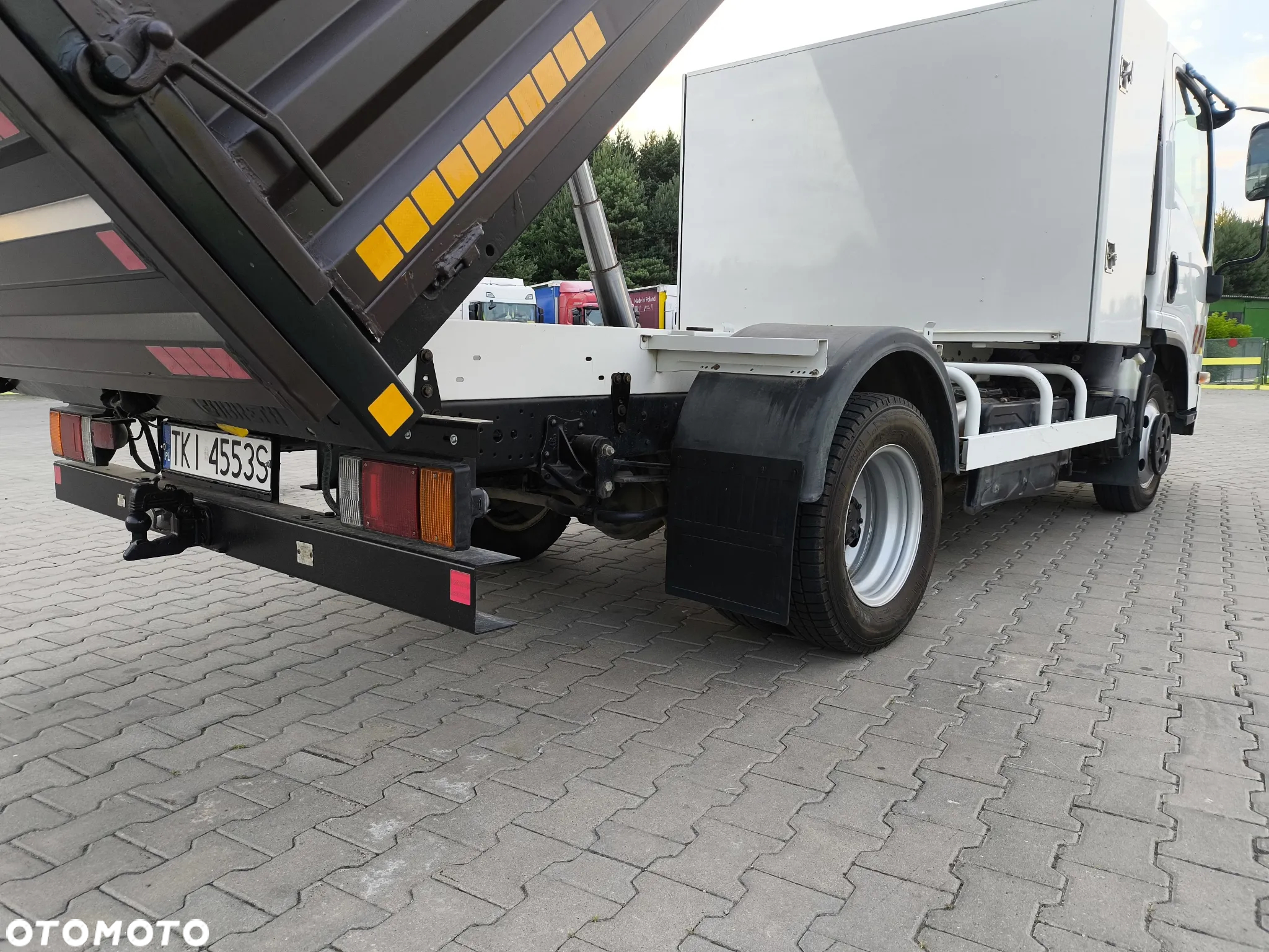 Isuzu N35 - 13