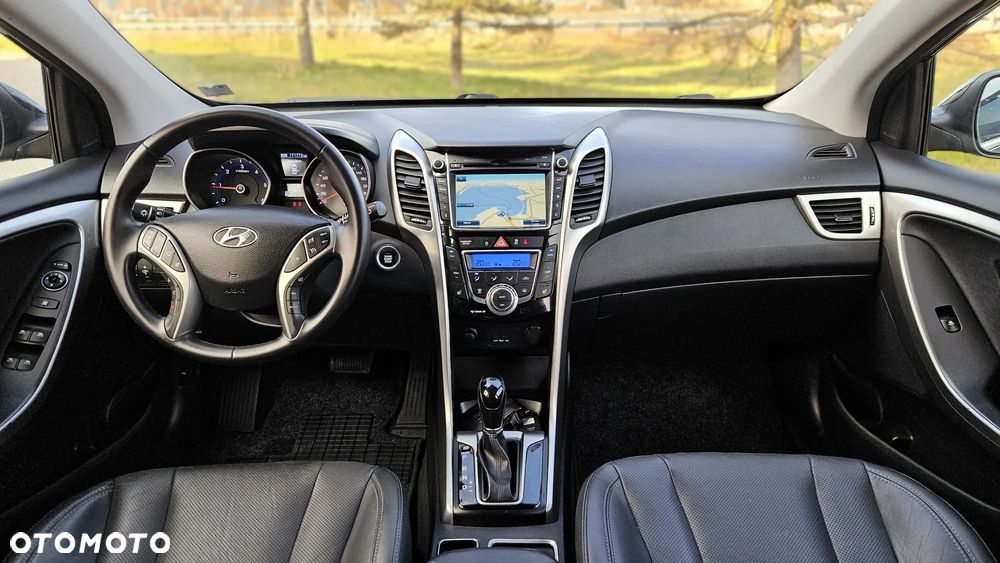 Hyundai i30 1.6 CRDi Automatik Trend - 6