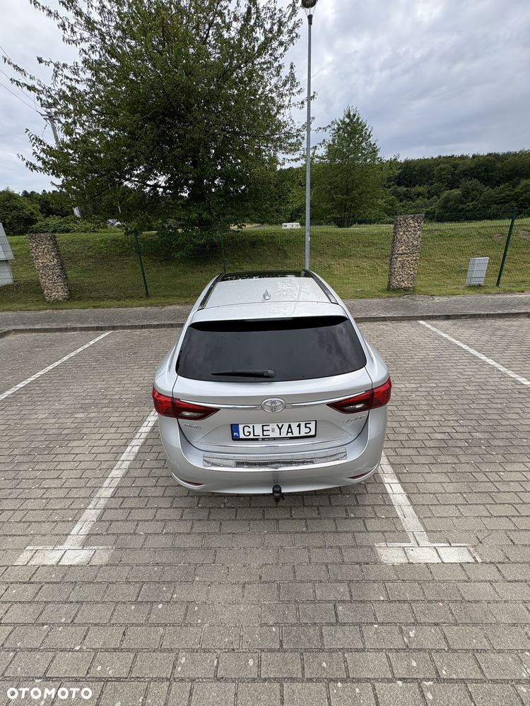 Toyota Avensis - 5