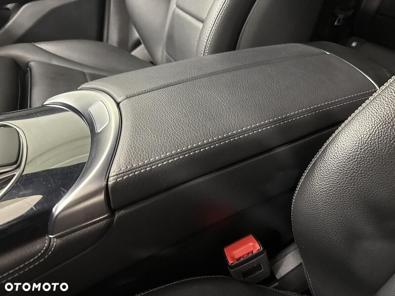 Mercedes-Benz GLC - 19