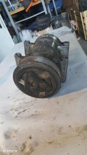 Spręzarka pompa klimatyzacji Ford Fiesta 1,4 - 7