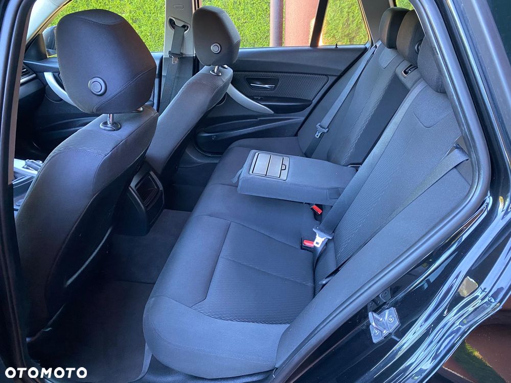 BMW Seria 3 320d - 7