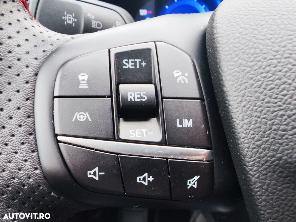 Ford Kuga 2.5 Duratec FHEV ST-LINE - 26