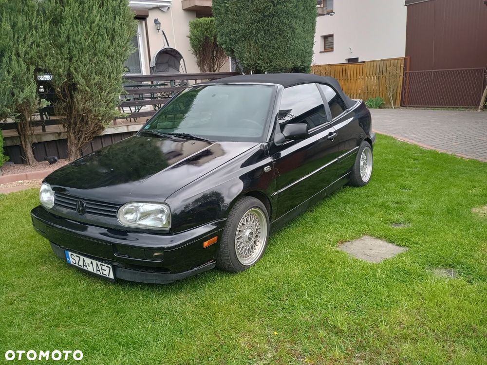 Volkswagen Golf Cabrio - 1