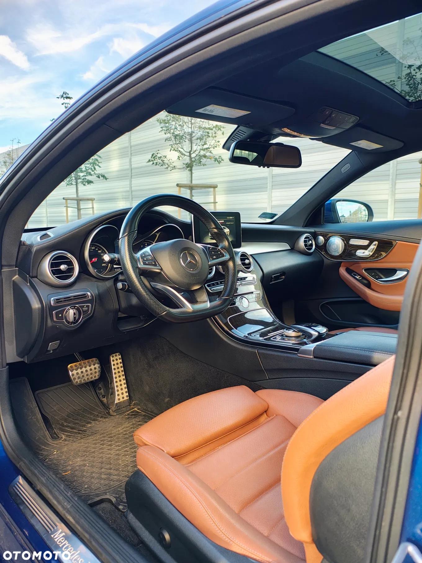 Mercedes-Benz Klasa C 300 7G-TRONIC AMG Line - 19