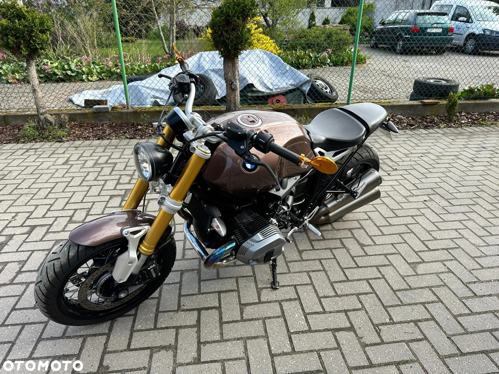 BMW R - 6