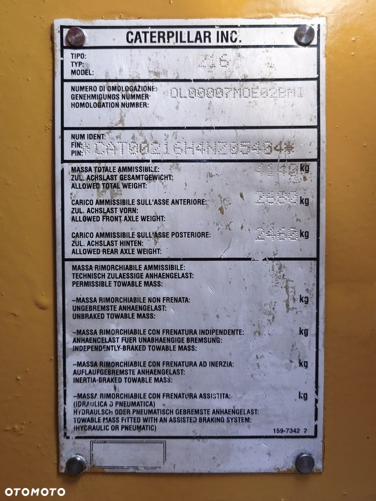 Caterpillar 216 - 9