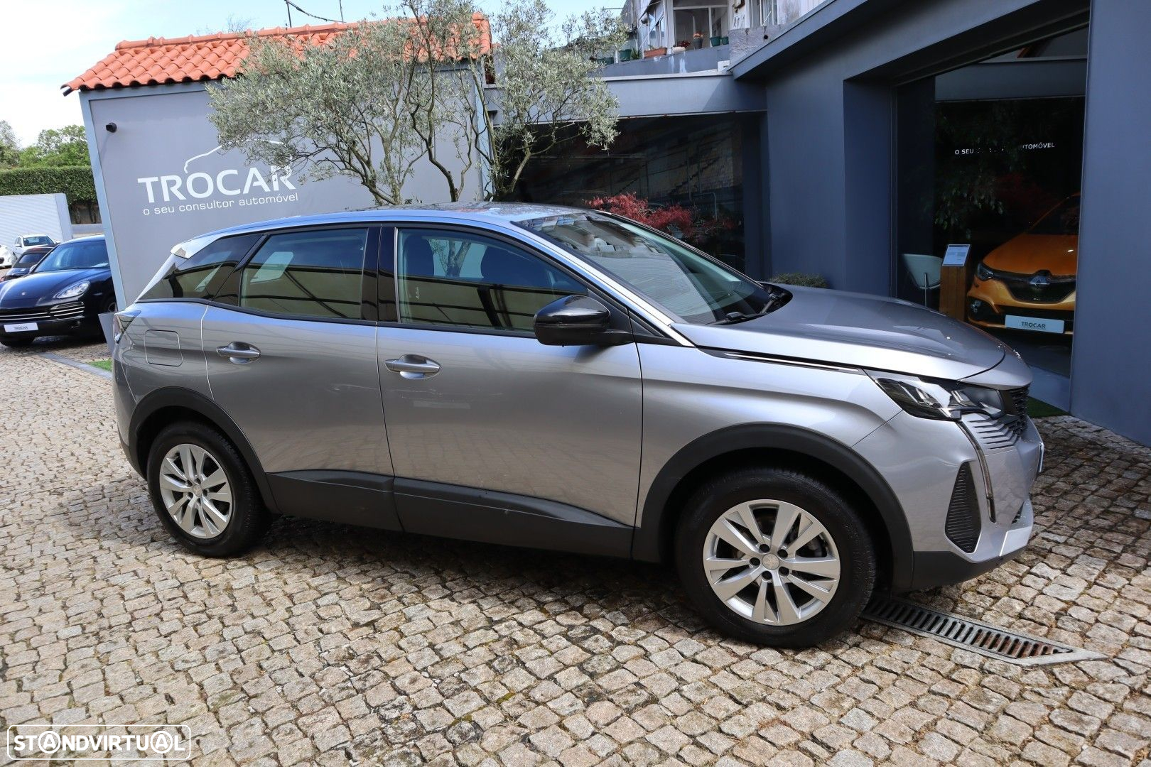 Peugeot 3008 BlueHDi 130 Stop & Start EAT8 Active Pack - 4