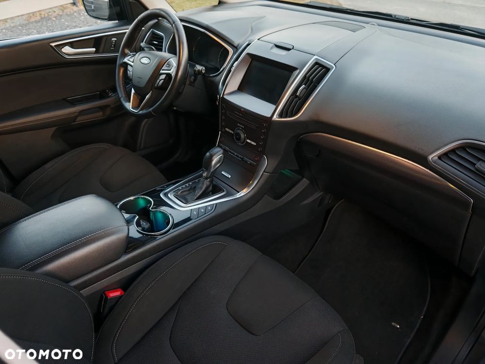 Ford S-Max 2.0 TDCi Titanium PowerShift - 25