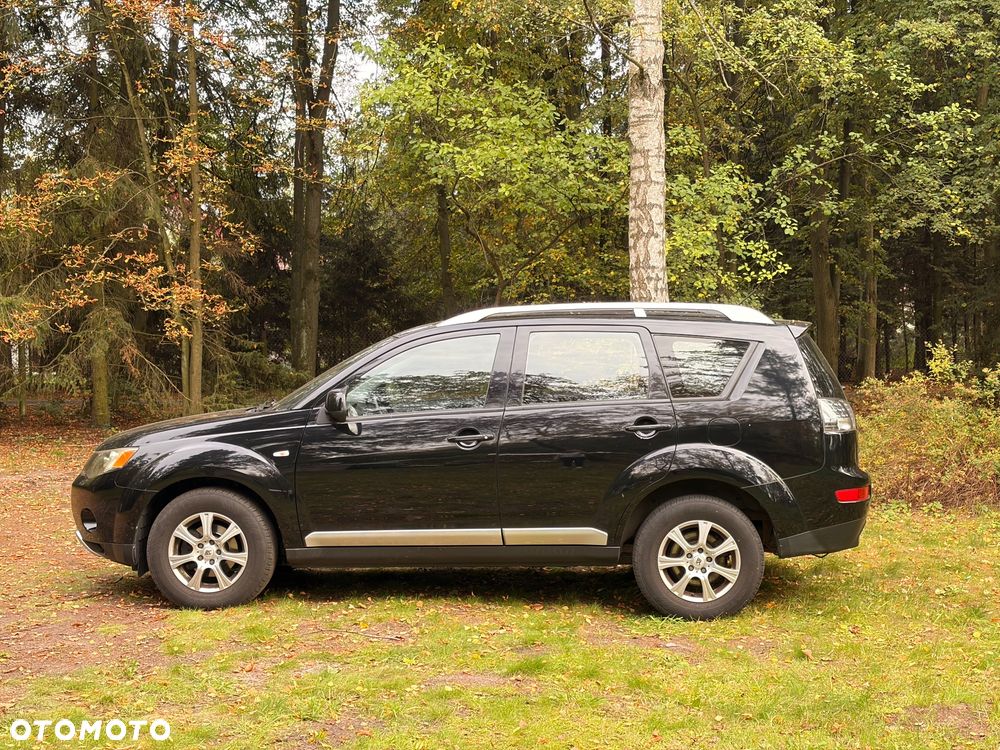 Mitsubishi Outlander 2007 photo 2