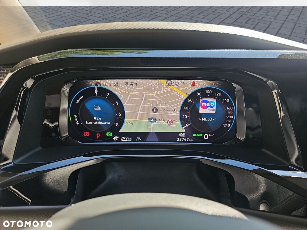 Volkswagen Multivan - 13