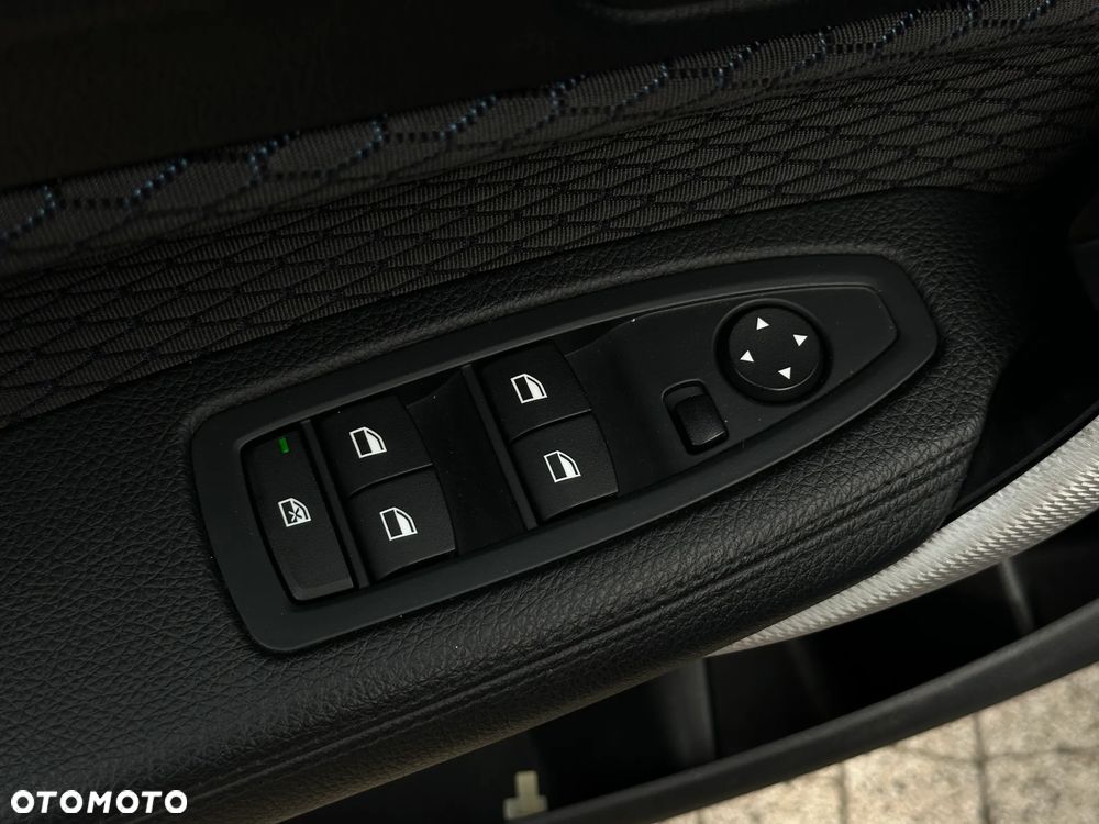 BMW Seria 1 116i Edition M Sport Shadow - 15