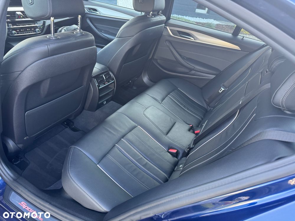 BMW Seria 5 520d xDrive Sport Line sport - 25