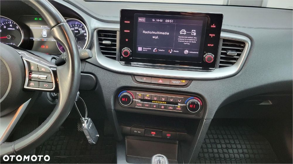 Kia Ceed 1.5 T-GDI M - 13