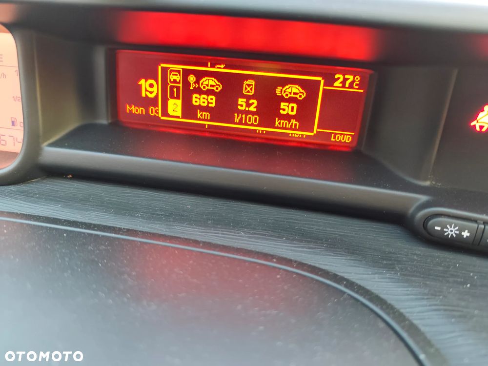 Citroën C3 Picasso 1.6 HDi Exclusive Euro5 - 11