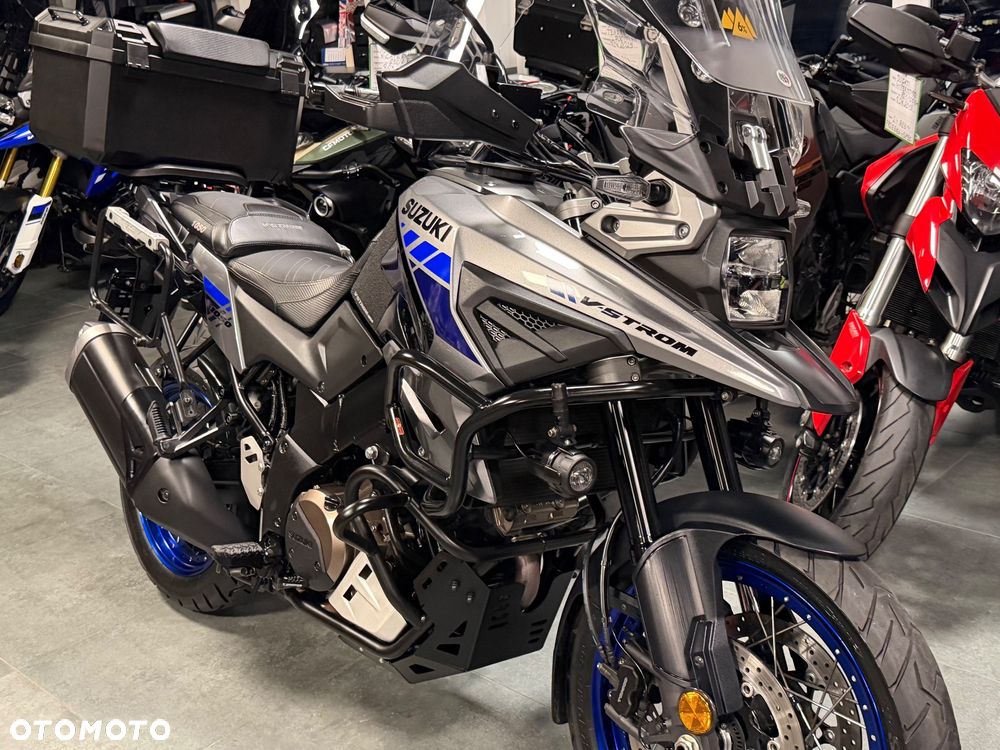 Suzuki V-STROM - 23