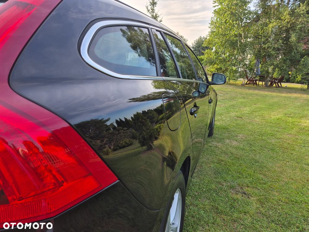 Volvo V60 D4 AWD Momentum - 9