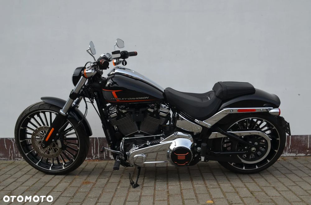 Harley-Davidson FXSB Breakout - 26