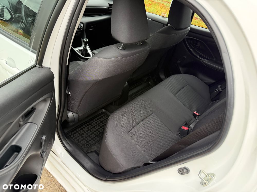 Toyota Yaris 1.5 Style - 11