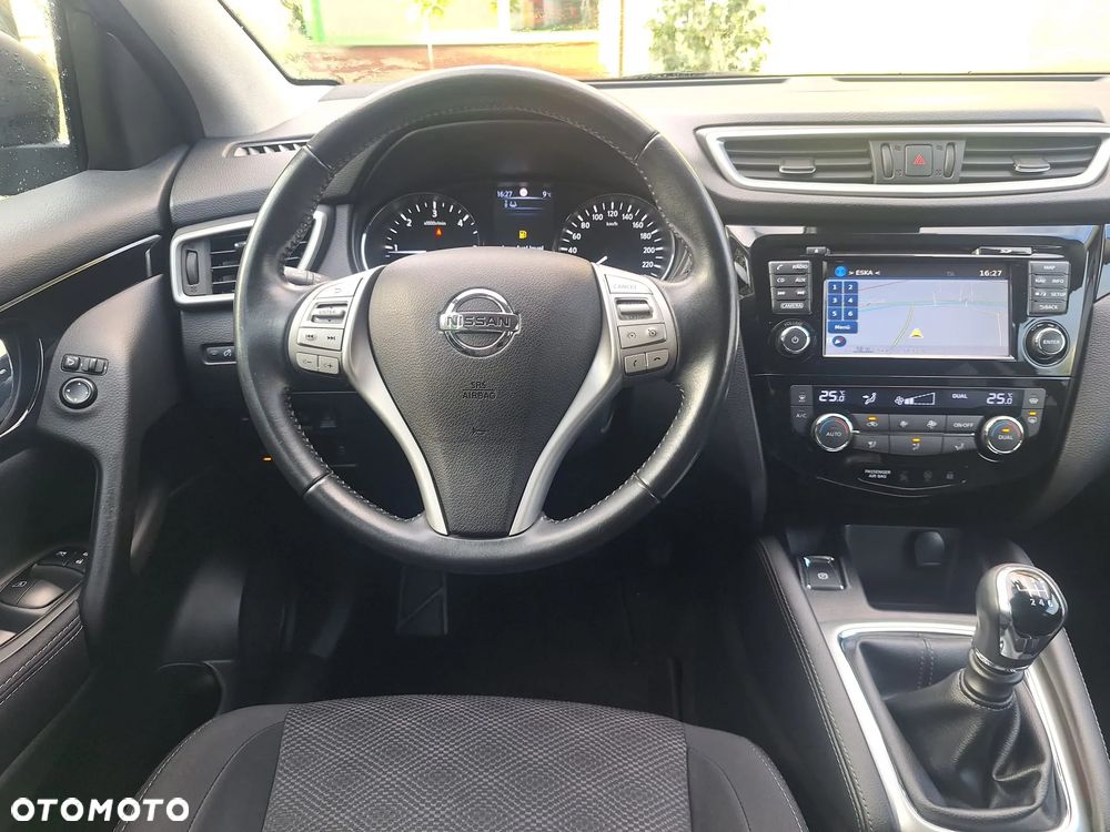 Nissan Qashqai 1.6 dCi 4x4 Tekna - 8