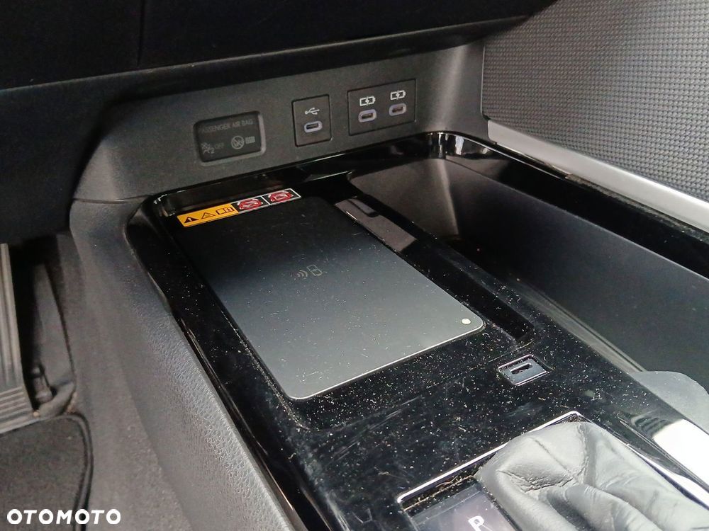 Toyota Camry - 34