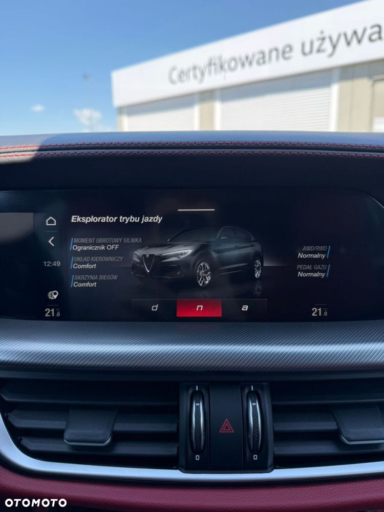 Alfa Romeo Stelvio 2.0 Turbo Veloce Q4 - 17