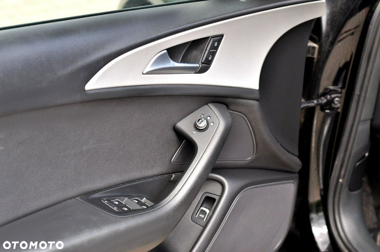 Audi A6 Avant 2.0 TDI Ultra S tronic - 16