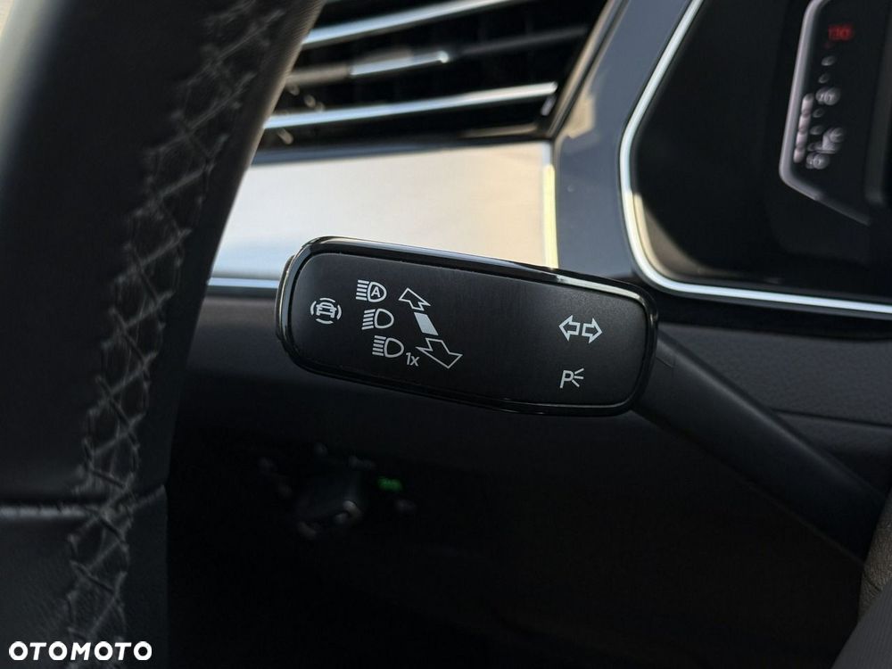 Volkswagen Passat 2.0 TDI Elegance DSG - 19