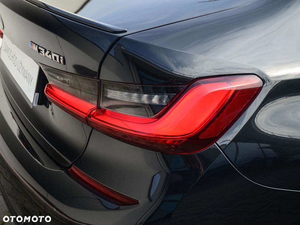 BMW Seria 3 M340i xDrive sport - 17