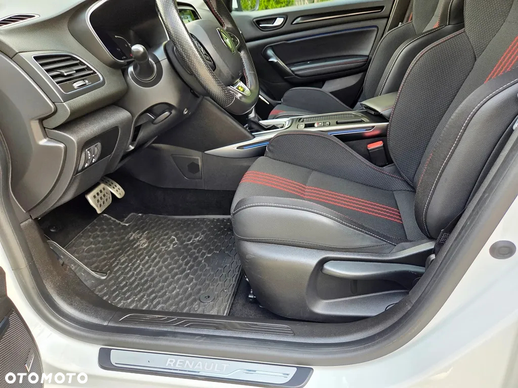 Renault Megane Grandtour TCe 160 GPF EDC R.S LINE - 20