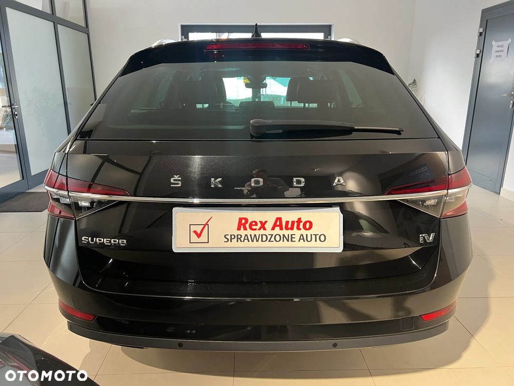 Skoda Superb 1.4 TSI Plug-In Hybrid Ambition DSG - 8