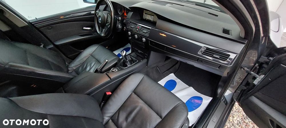 BMW Seria 5 520d Edition Fleet Sport - 29