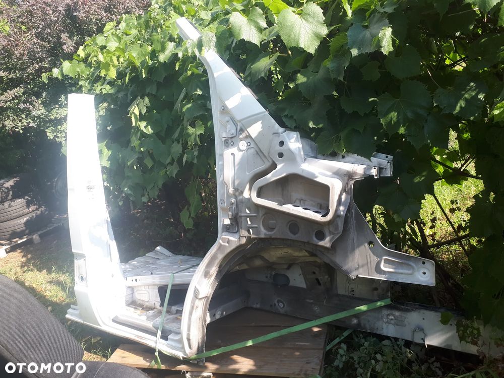 MERCEDES SPRINTER 907 PODŁUŻNICA ĆWIARTKA PRZEDNIA PRAWA - 2