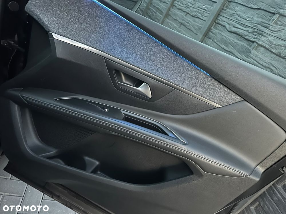 Peugeot 5008 BlueHDi 130 EAT8 Allure - 20