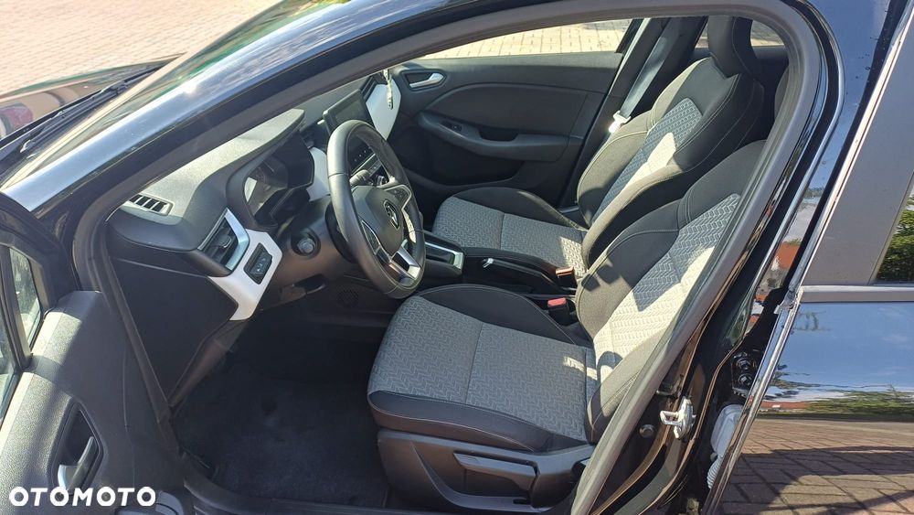 Renault Clio - 11