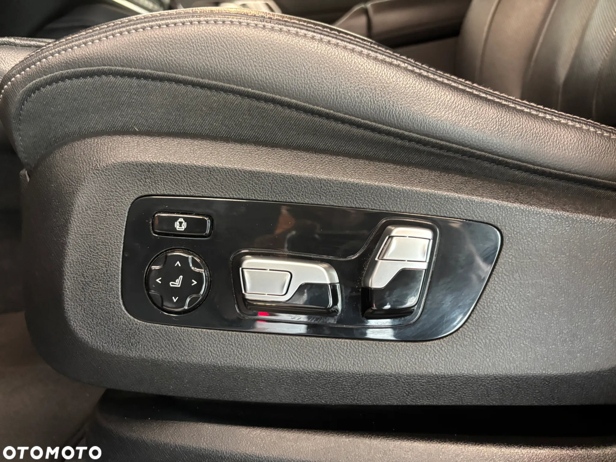 BMW X6 M50d - 24