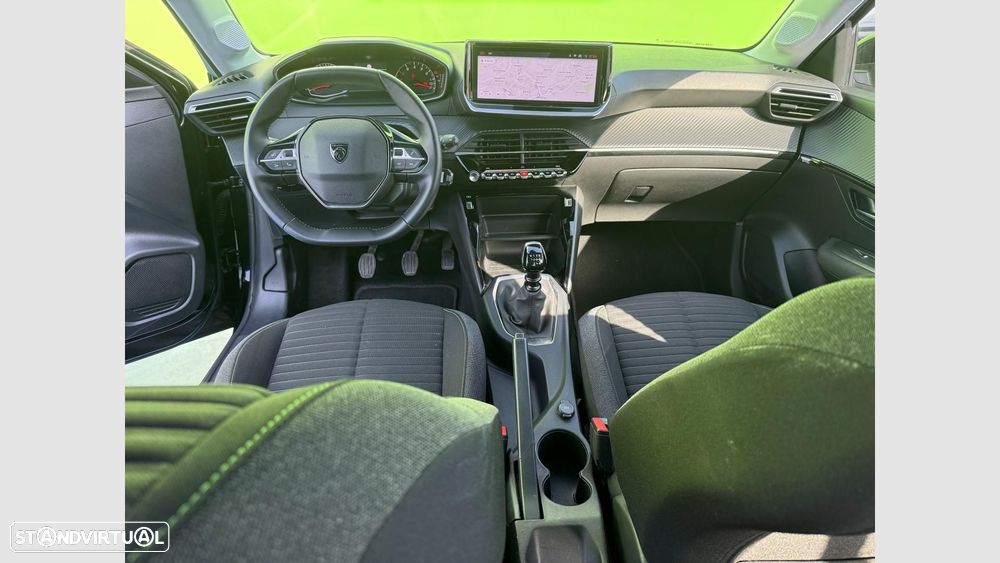 Peugeot 208 1.2 PureTech Active - 12