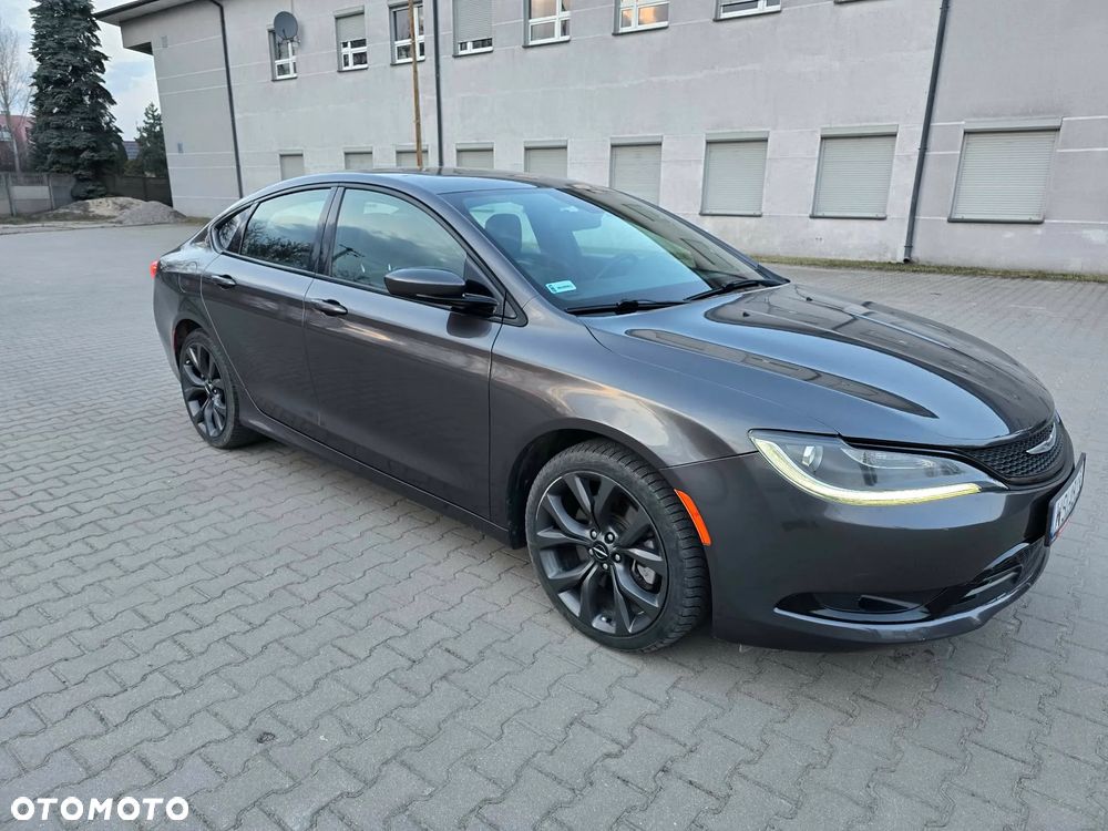 Chrysler 200 - 2